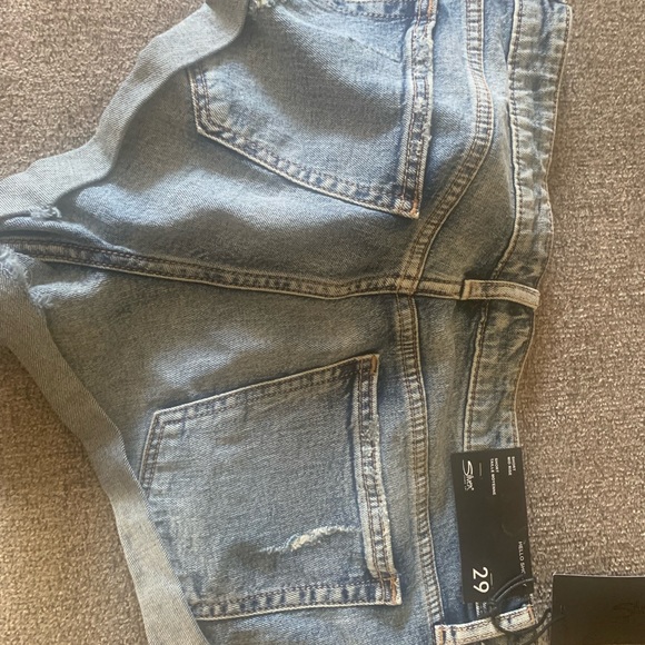 Silver brand jean shorts - Picture 3 of 3